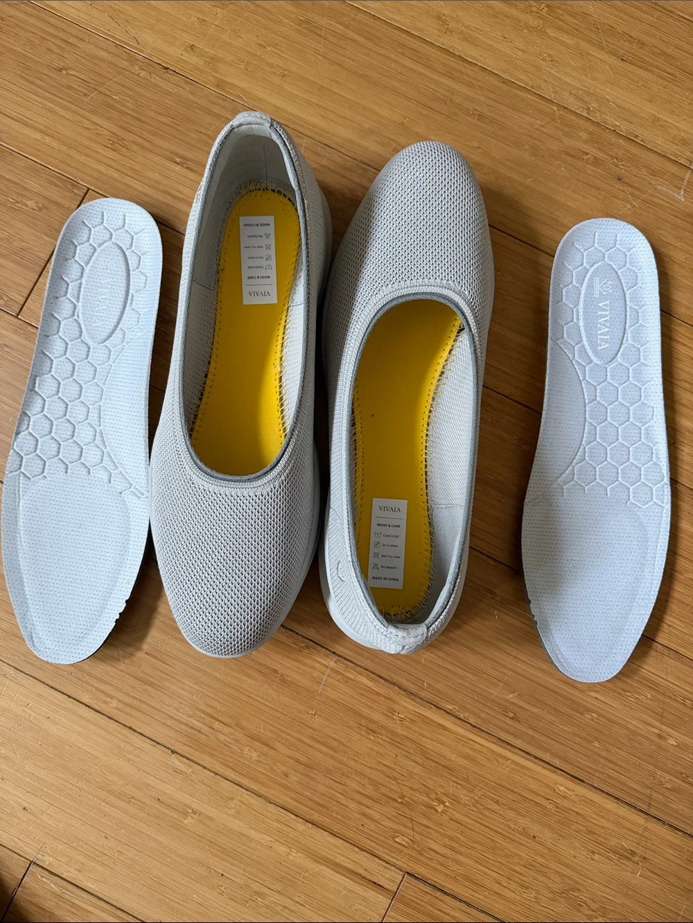 Women's Slip-On Knit Flats in Light Glittery Gray